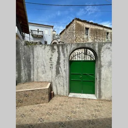 Himara Olive House * Himarë